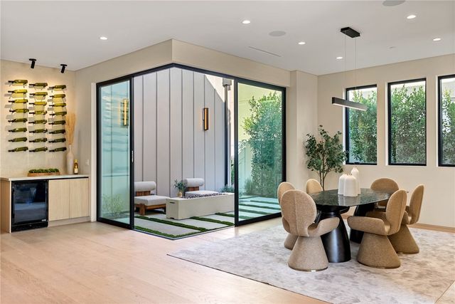 14738 Otsego Street, Sherman Oaks, CA 91403