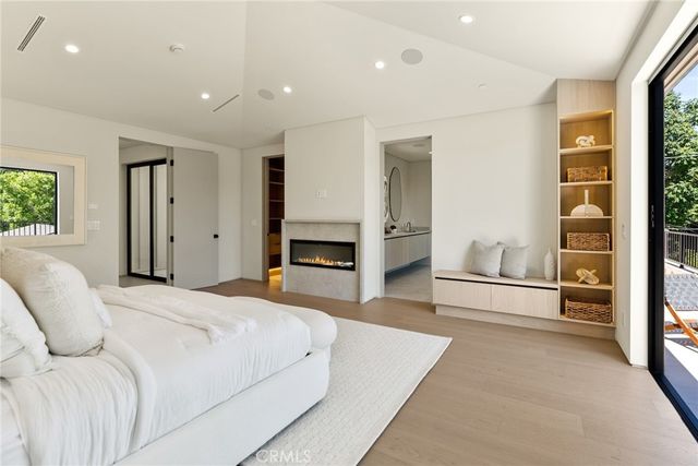 14738 Otsego Street, Sherman Oaks, CA 91403