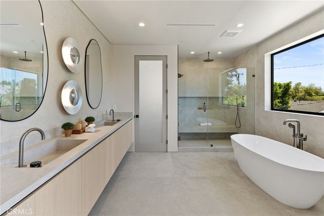 14738 Otsego Street, Sherman Oaks, CA 91403