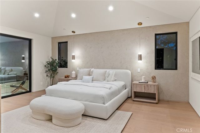14738 Otsego Street, Sherman Oaks, CA 91403