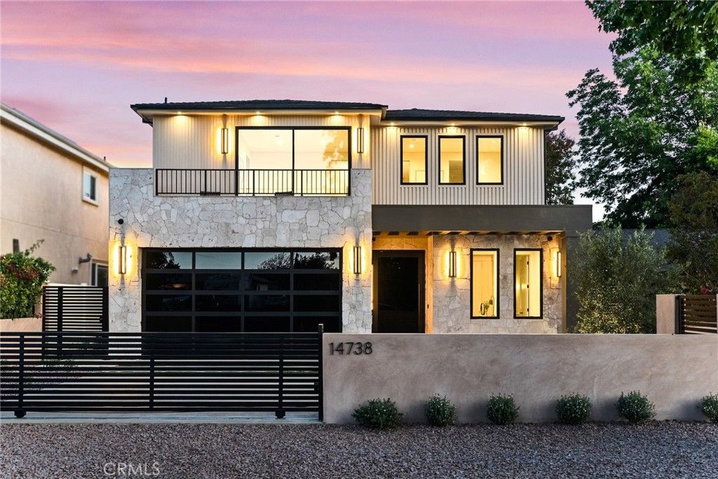 Image 68 of property listing at 14738 Otsego Street, Sherman Oaks, CA 91403