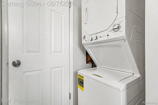 1516 Normandy Road, Royal Oak, MI 48073