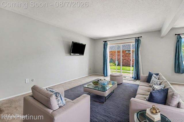 1516 Normandy Road, Royal Oak, MI 48073