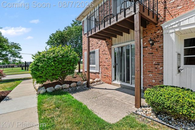 1516 Normandy Road, Royal Oak, MI 48073