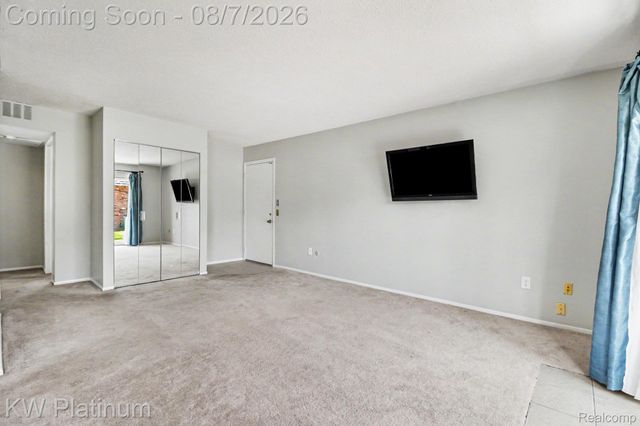 1516 Normandy Road, Royal Oak, MI 48073