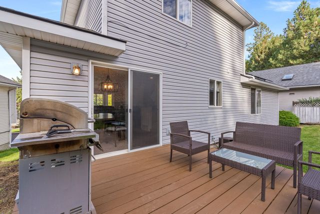 607 W Persimmon Ln, Spokane, WA 99224