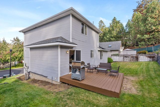 607 W Persimmon Ln, Spokane, WA 99224
