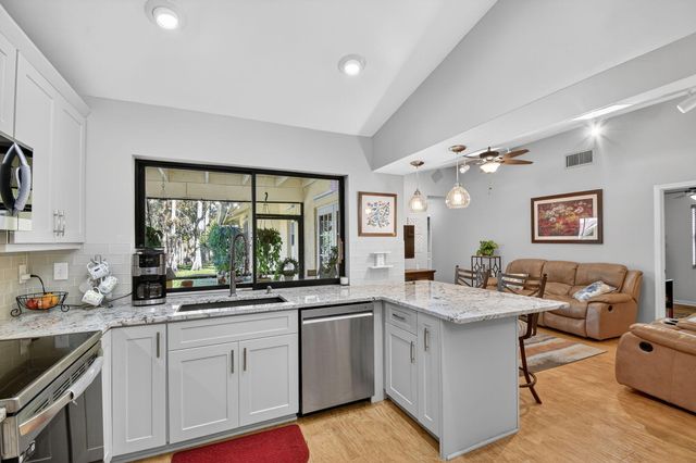 14059 Aster Avenue, Wellington, FL 33414