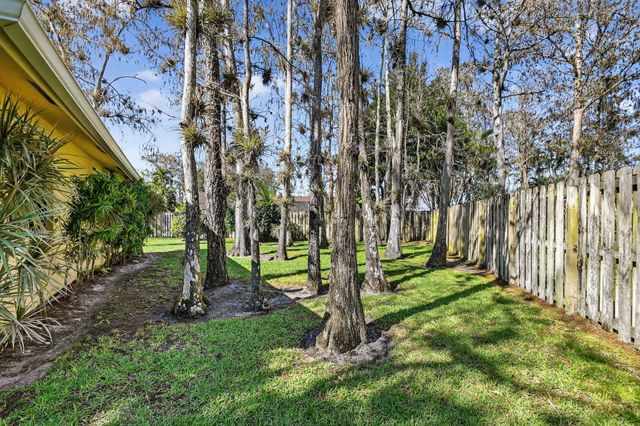 14059 Aster Avenue, Wellington, FL 33414