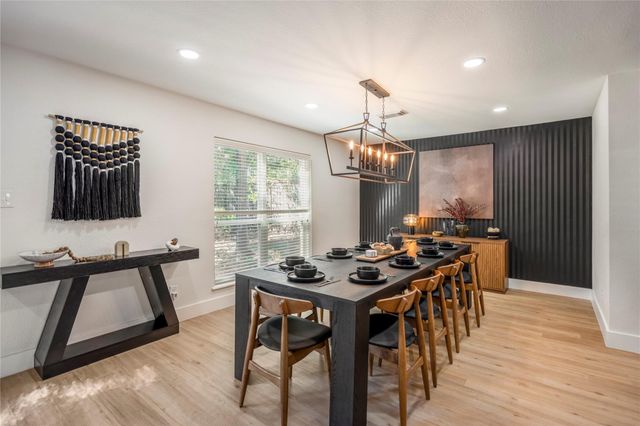 5614 Oakhaven Lane, Houston, TX 77091