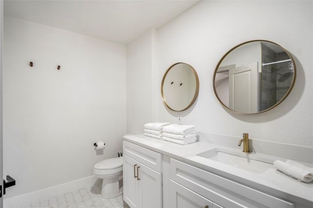 5614 Oakhaven Lane, Houston, TX 77091