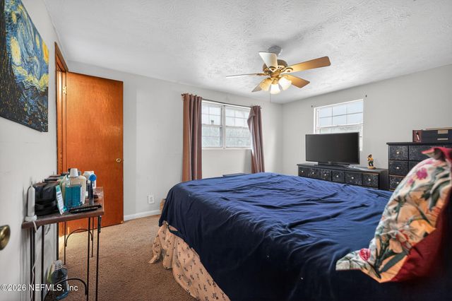 8834 CAMPHOR Drive, Jacksonville, FL 32208