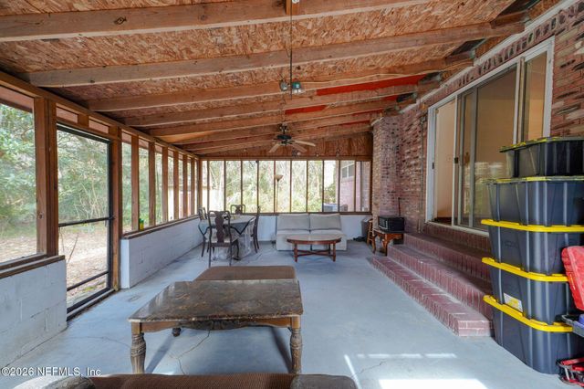 8834 CAMPHOR Drive, Jacksonville, FL 32208