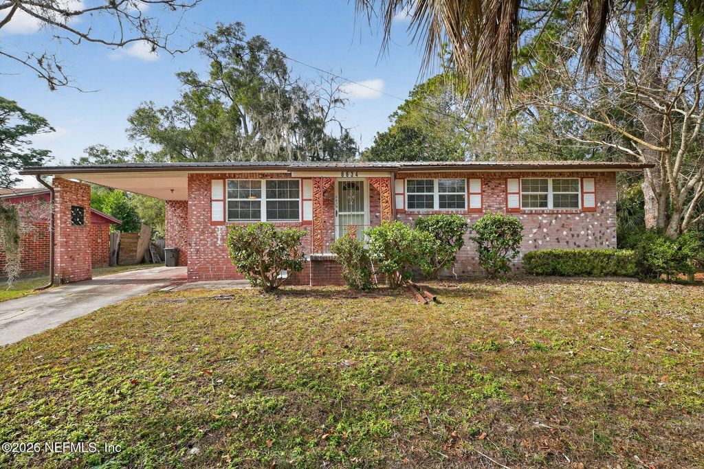 8834 CAMPHOR Drive, Jacksonville, FL 32208