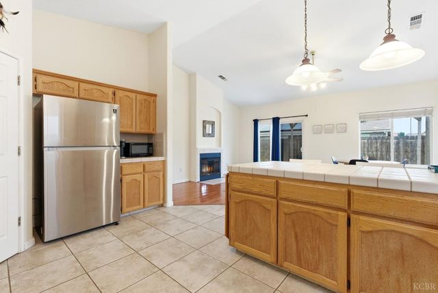 535 Mallard Avenue, Lemoore, CA 93245