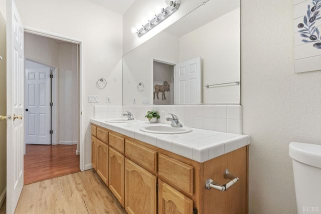 535 Mallard Avenue, Lemoore, CA 93245