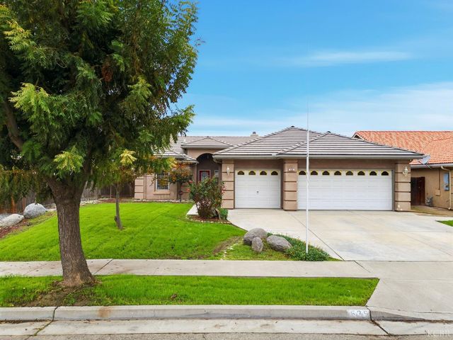 535 Mallard Avenue, Lemoore, CA 93245