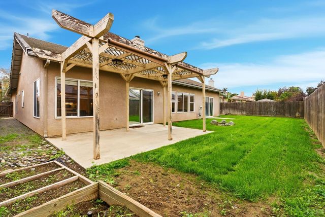 535 Mallard Avenue, Lemoore, CA 93245