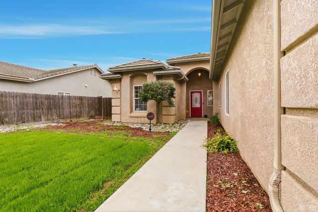 535 Mallard Avenue, Lemoore, CA 93245