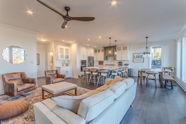 357 HIGH POINTE DR, Savannah, TN 38372