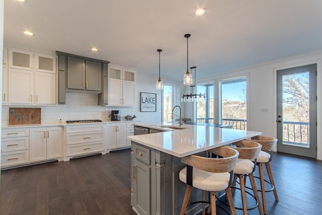 357 HIGH POINTE DR, Savannah, TN 38372