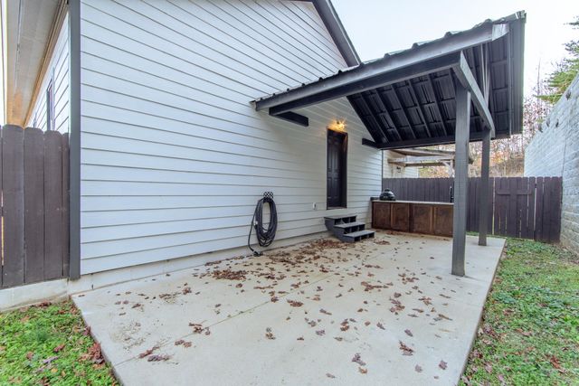 357 HIGH POINTE DR, Savannah, TN 38372