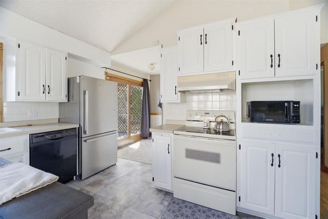 2602 N WILLIAM STREET, Appleton, WI 54914