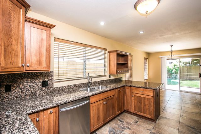 17418 N 46th Place, Phoenix, AZ 85032