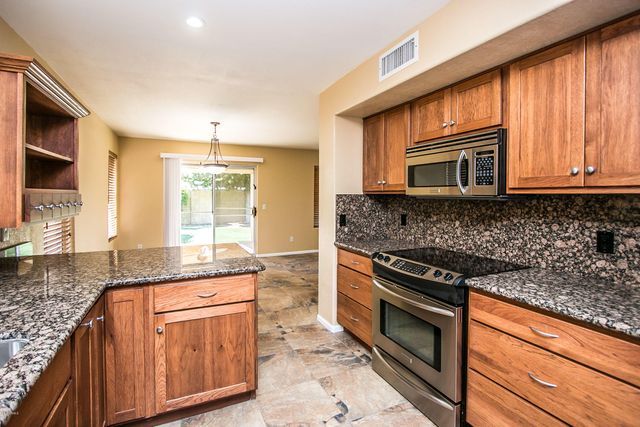 17418 N 46th Place, Phoenix, AZ 85032