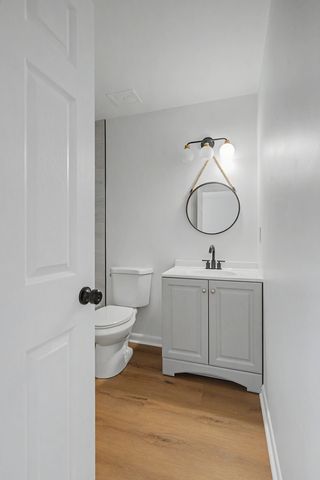 225 Colt Dr, Nashville, TN 37221