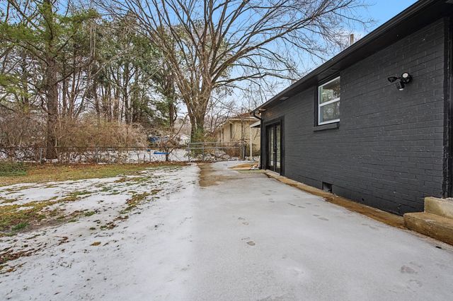 225 Colt Dr, Nashville, TN 37221