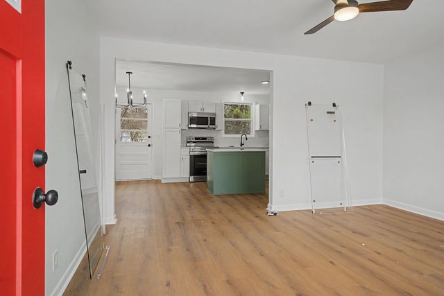 225 Colt Dr, Nashville, TN 37221