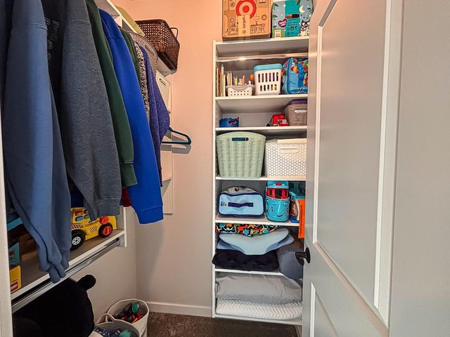 1345 Goldenrod WAY, Oconomowoc, WI 53066