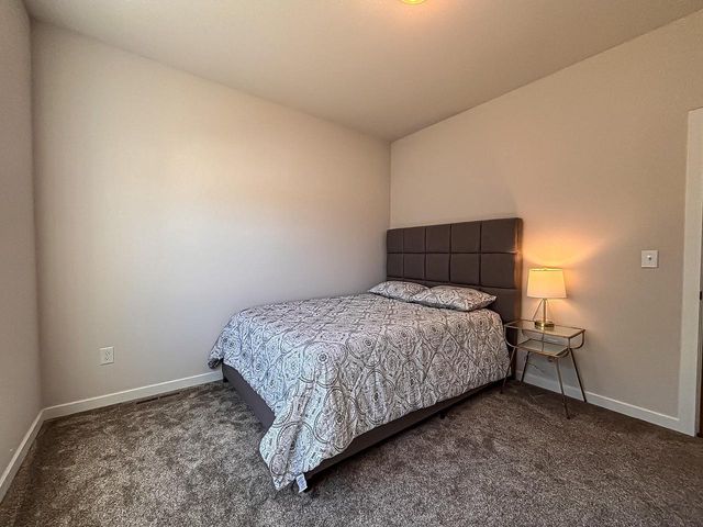 1345 Goldenrod WAY, Oconomowoc, WI 53066