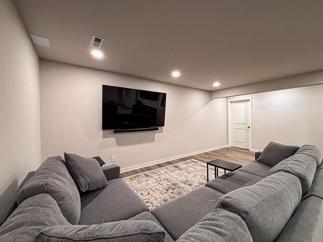 1345 Goldenrod WAY, Oconomowoc, WI 53066