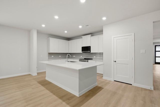 1343 Coastal Drive, Dayton, TX 77535