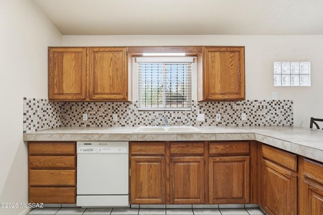 3180 W Wildwood Drive, Tucson, AZ 85741