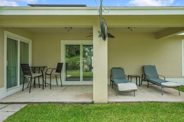 6412 Las Palmas Way, Port St Lucie, FL 34952