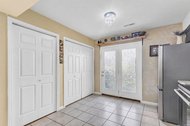 888 E Sherwood Hills Drive, Bloomington, IN 47401