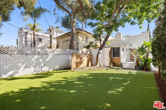 153 Hollister Avenue, Santa Monica, CA 90405