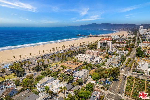 153 Hollister Avenue, Santa Monica, CA 90405