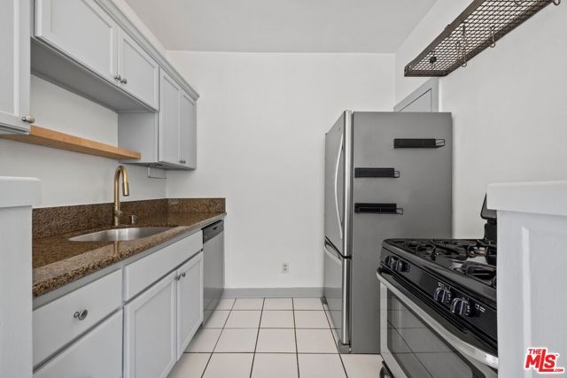 153 Hollister Avenue, Santa Monica, CA 90405