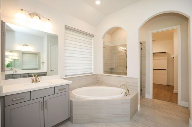 20915 Whirlaway Green Circle, Tomball, TX 77377