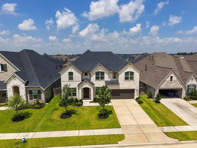 20915 Whirlaway Green Circle, Tomball, TX 77377