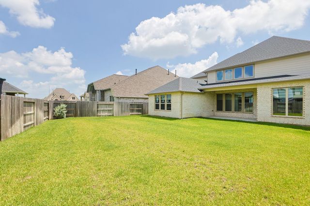 20915 Whirlaway Green Circle, Tomball, TX 77377