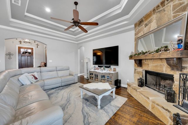 3321 Swan Lake Drive, Midlothian, TX 76065