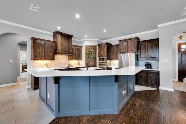 3321 Swan Lake Drive, Midlothian, TX 76065