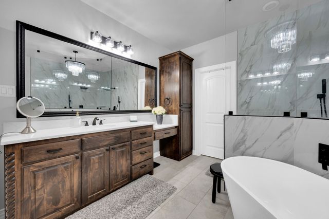 3321 Swan Lake Drive, Midlothian, TX 76065