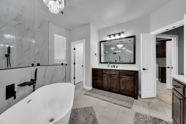 3321 Swan Lake Drive, Midlothian, TX 76065