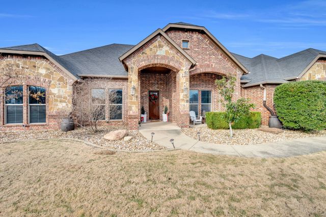 3321 Swan Lake Drive, Midlothian, TX 76065